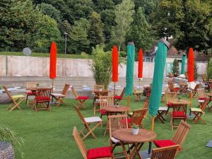 Teak Bistrotisch klein 2